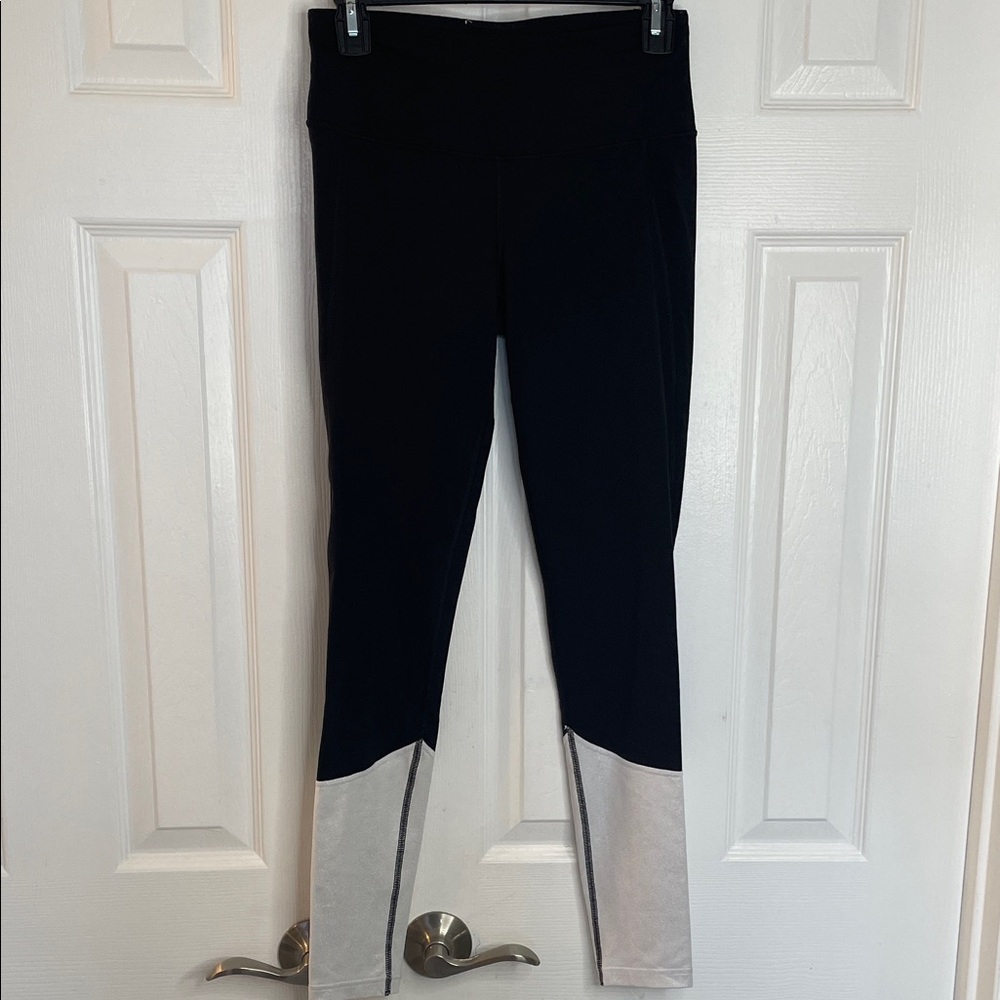 VICTORIA SECRET SPORT BLACK & SILVER YOGA PANTS LEGGINGS WORKOUT WEAR SZ SMALL